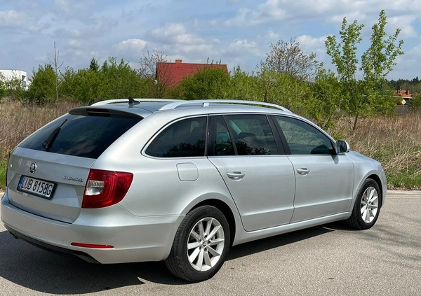 Skoda Superb cena 36900 przebieg: 339000, rok produkcji 2014 z Szlichtyngowa małe 16